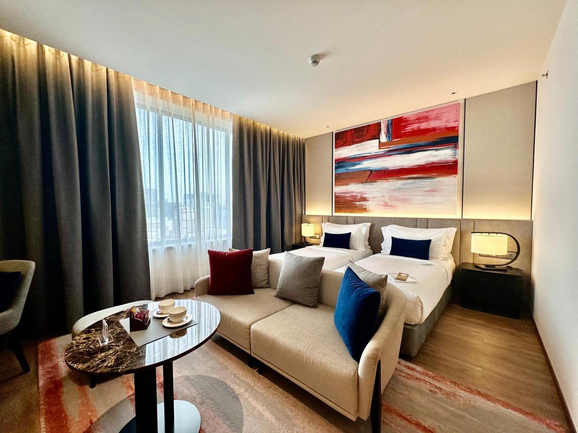 Ascott Embassy Sathorn Bangkok Hotel Kültér fotó Deluxe Room